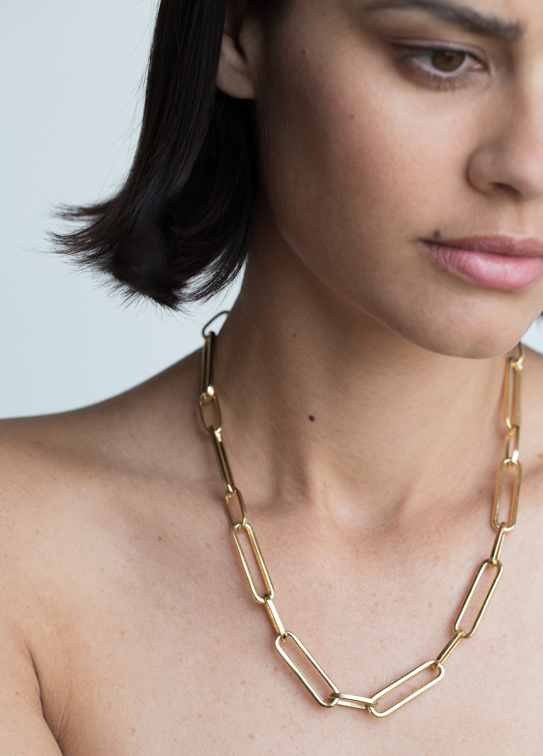 Minimal Chain Necklace